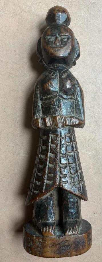 Fraai oud houten beeldje, Siam / Thailand? beschikbaar voor biedingen