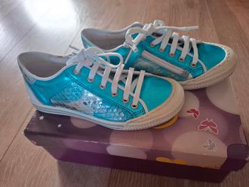 Nieuwe,  sneakers van GIGA maat 31. Meisjes schoenen.  beschikbaar voor biedingen