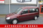 Opel Tour 1.6 Stuurbekrachtiging Schuifdeur Jaar APK, Auto's, Opel, Origineel Nederlands, Te koop, 5 stoelen, 1155 kg