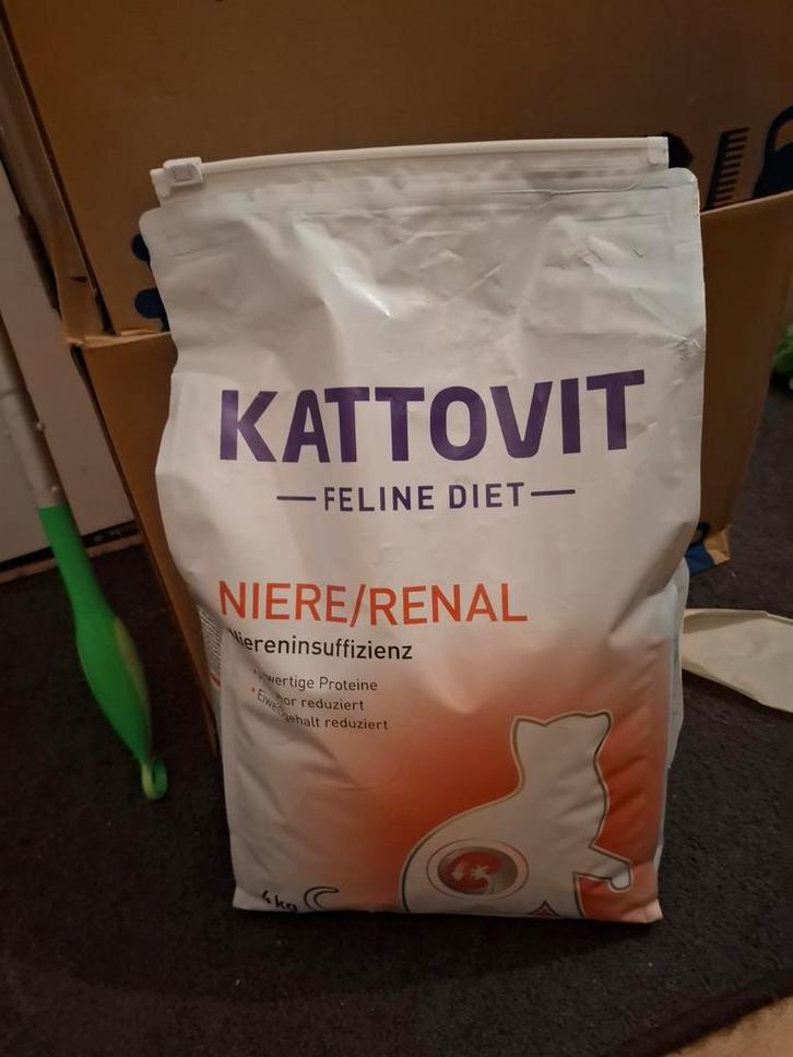 Renal brokjes kat, Dieren en Toebehoren, Dierenvoeding, Kat, Ophalen