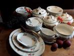 Leuk voor de kerst klaproos societe ceramique Maastricht, Antiek en Kunst, Antiek | Servies compleet, Ophalen of Verzenden
