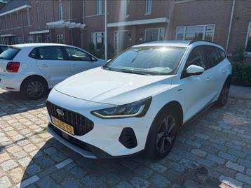 Ford Focus 1.0 Ecoboost Hybrid 125pk 2022 Wit beschikbaar voor biedingen