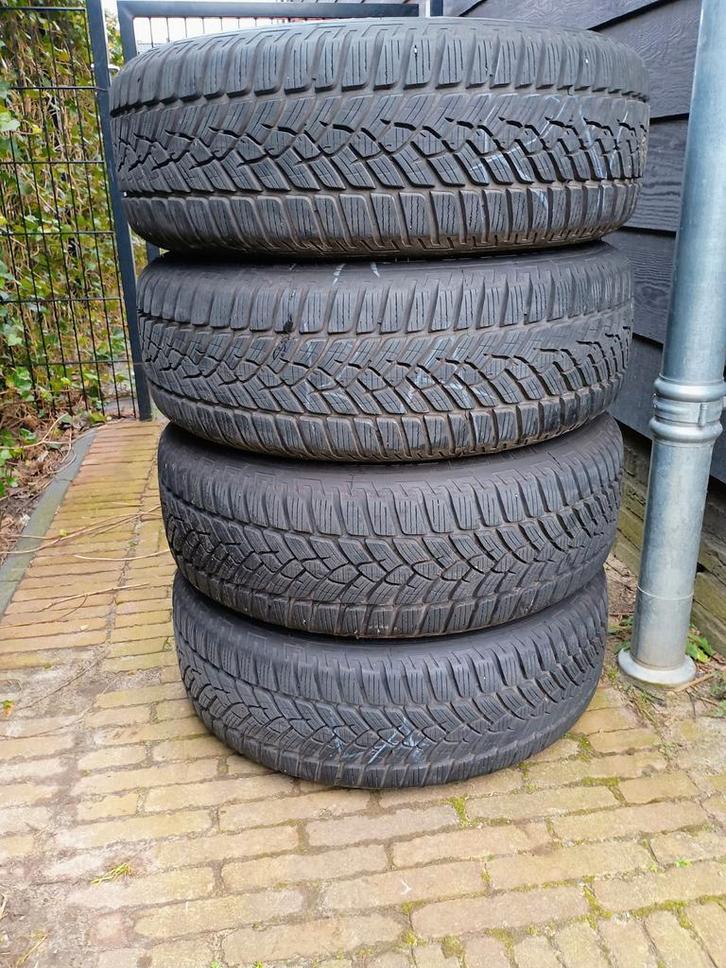 Winterbanden voor Renault Captur 2020-2024, Auto-onderdelen, Banden en Velgen, Band(en), Winterbanden, 16 inch, 215 mm, Personenwagen