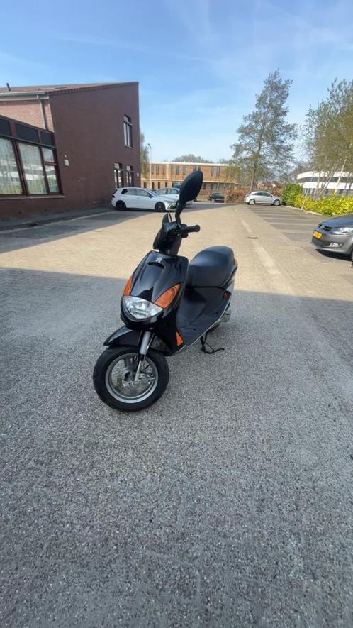 Vivacity 50cc, Fietsen en Brommers, Brommeronderdelen | Scooters, Zo goed als nieuw, Peugeot, Blok, Ophalen