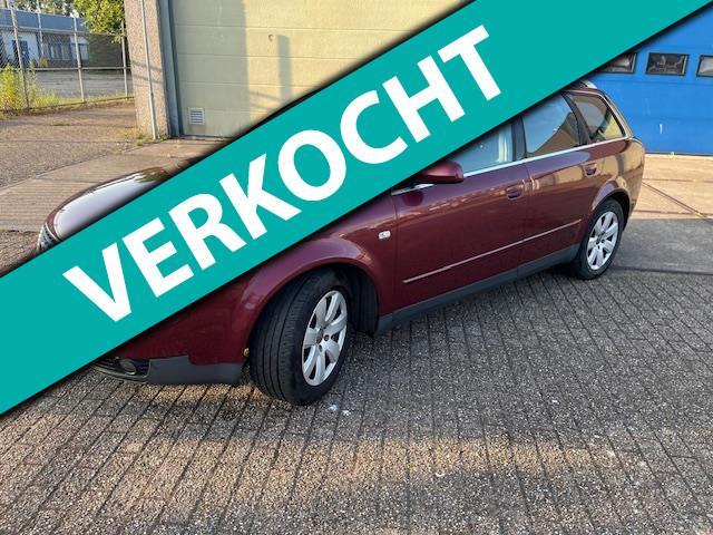 Audi A4 Avant 2.0! Airco! Park sensor! YOUNG! Trekhaak!, Auto's, Audi, Bedrijf, Te koop, A4, ABS, Airbags, Airconditioning, Bluetooth
