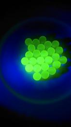 25 uranium knikkertjes, Ophalen of Verzenden