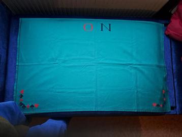Prachtig bridgekleed 105 X 130 cm kaartsymbolen in de hoeken beschikbaar voor biedingen