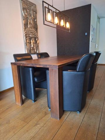 Zwart Lederen Eetkamerstoelen beschikbaar voor biedingen