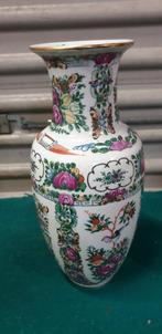 vaas chinees aardewerk, vlinders en vogels, Huis en Inrichting, Woonaccessoires | Vazen, Ophalen of Verzenden, 'T Olde Gre-j, Info@toldegrej.nl