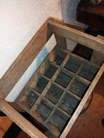 Brocante flessen krat met flessen erbij flessenkrat, ., Ophalen of Verzenden, Zo goed als nieuw, .