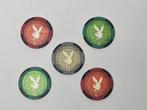 # 5 playboy poker fiches 2 x rood 2 x groen 1 x grijs, Hobby en Vrije tijd, Gezelschapsspellen | Kaartspellen, Ophalen of Verzenden
