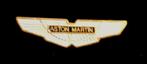 Aston Martin speld- wit gelakt, Verzamelen, Speldjes, Pins en Buttons, Verzenden, Nieuw, Transport, Speldje of Pin