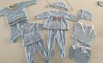 2 gebreide pakjes blauw baby poppen kleding., Ophalen of Verzenden, Zo goed als nieuw, Kleertjes