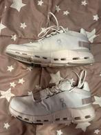 On Cloudflow hardloopschoenen - Maat 42.5, Ophalen of Verzenden, Zo goed als nieuw, Overige maten, Wit
