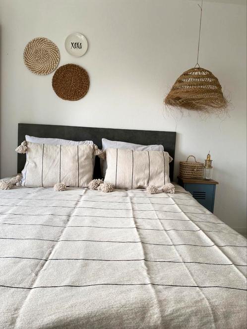 Marokkaanse pom pom beddensprei, Huis en Inrichting, Slaapkamer | Beddengoed, Nieuw, Tweepersoons, Ophalen of Verzenden