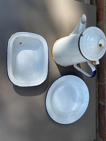 Vintage Emaille Keukenset - Koffiekan, Kom, Bordje beschikbaar voor biedingen
