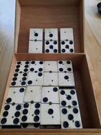 Dominostenen, been&ebbenhout in oud, niet-origineel doosje, Antiek en Kunst, Ophalen of Verzenden