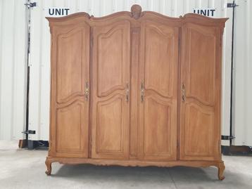 Prachtige Queen Ann Kleidingkast. Het kan geleverd worden. beschikbaar voor biedingen