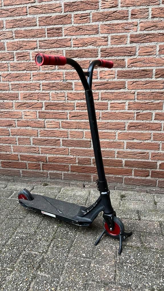 Stuntstep Ethic Erawan V2 (+ helm), Fietsen en Brommers, Steps, Gebruikt, Gewone step, Ophalen