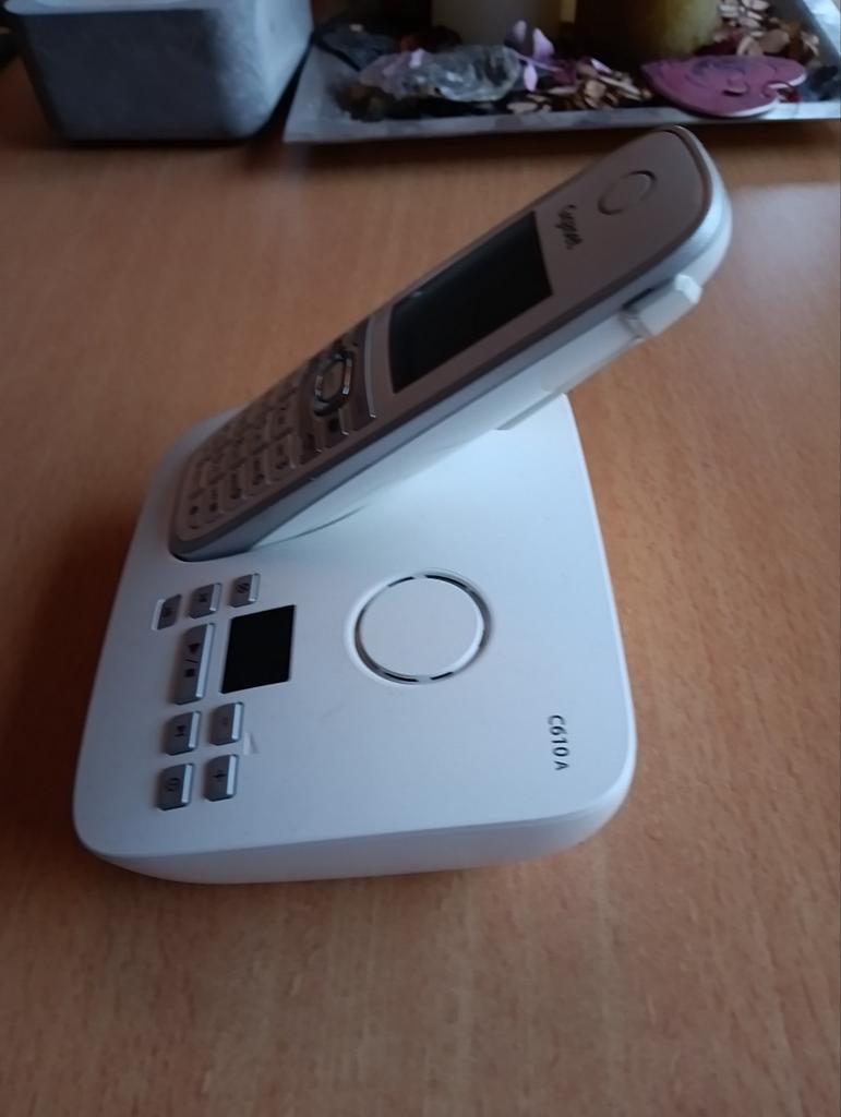 Gigaset C610A basis met antwoord apparaat (wit), Telecommunicatie, Vaste telefoons | Handsets en Draadloos, Ophalen of Verzenden