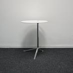 Fritz Hansen Little Friend Bijzettafel | Wit | Vaste Hoogte, Huis en Inrichting, Tafels | Bijzettafels, 45 tot 60 cm, Minder dan 55 cm