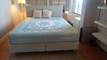 IKEA Boxspring, 2jr oud - 160x200 beschikbaar voor biedingen
