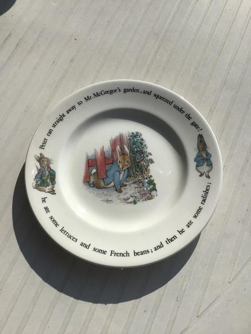 Peter Rabbit ontbijt bord, Huis en Inrichting, Keuken | Servies, Nieuw, Bord(en), Overige stijlen, Porselein, Ophalen of Verzenden
