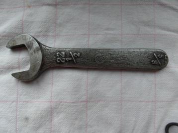 Antieke sleutel 22 1/2 bekwijdte 26,7 mm beschikbaar voor biedingen