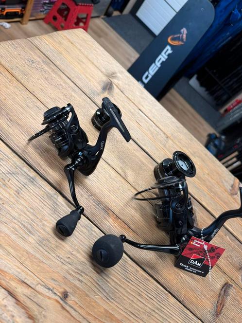 nieuwe dam quick darkside 8 1000 en 5000 molens, Watersport en Boten, Hengelsport | Roofvissen, Nieuw, Molen, Ophalen of Verzenden