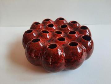 Villa Pottery - Vaas 'Aruba' rood . Koraalvaas beschikbaar voor biedingen