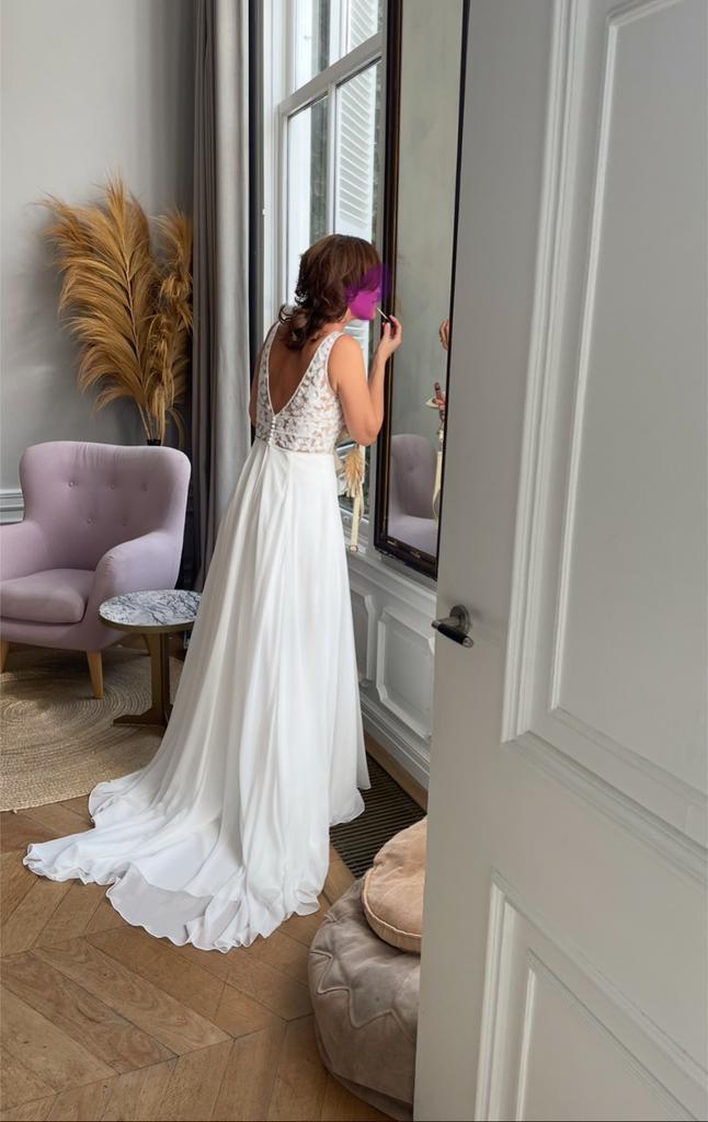 Stylevolle prachtige trouwjurk maat 40, Kleding | Dames, Trouwkleding en Trouwaccessoires, Zo goed als nieuw, Trouwjurk, Wit, Ophalen of Verzenden