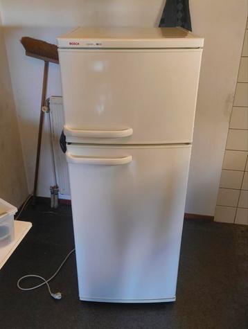 Bosch koel-vries combinatie beschikbaar voor biedingen