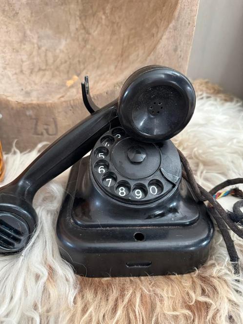 Vintage Zwarte Draaischijf Telefoon PTT bakeliet, Antiek en Kunst, Curiosa en Brocante, Ophalen