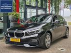 BMW 1-serie 118i High Executive | Panodak | Adapt. Cruise Co, Auto's, 136 pk, Gebruikt, Adaptive Cruise Control, Zwart