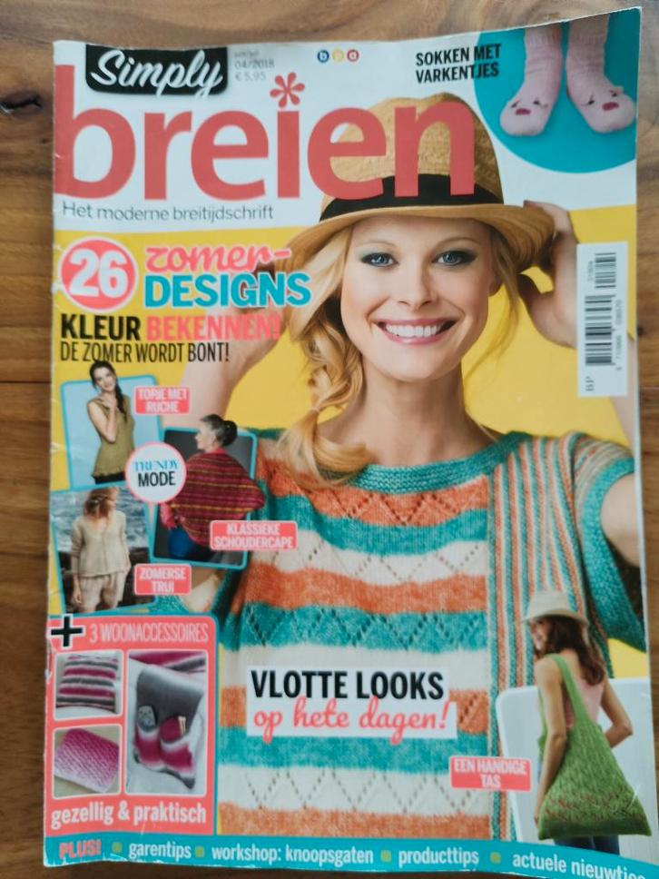 Simply breien 4 2018 truien vesten dekentas cape topjes, Hobby en Vrije tijd, Breien en Haken, Zo goed als nieuw, Breien, Patroon of Boek