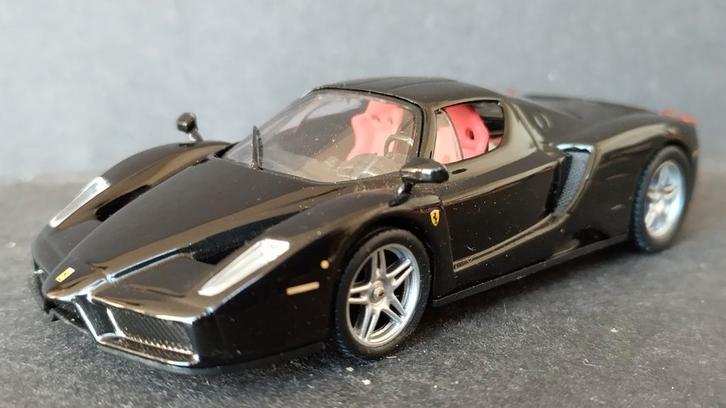 Ferrari Enzo 1:43 Hachette Pol, Hobby en Vrije tijd, Modelauto's | 1:43, Zo goed als nieuw, Verzenden