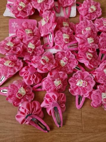 Hello Kitty kinder haarspelden 30 stuks roze beschikbaar voor biedingen