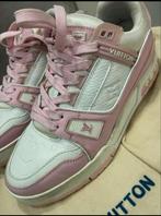 Louis vuitton trainers sneakers pink roze, Kleding | Dames, Schoenen, Ophalen of Verzenden, Zo goed als nieuw, Roze, Sneakers of Gympen
