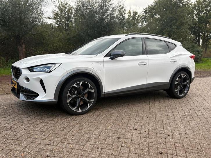 Cupra Formentor 1.4 E-hybrid 245pk Dsg-6 2022 Wit, Auto's, Cupra, Particulier, Formentor, 360° camera, ABS, Achteruitrijcamera