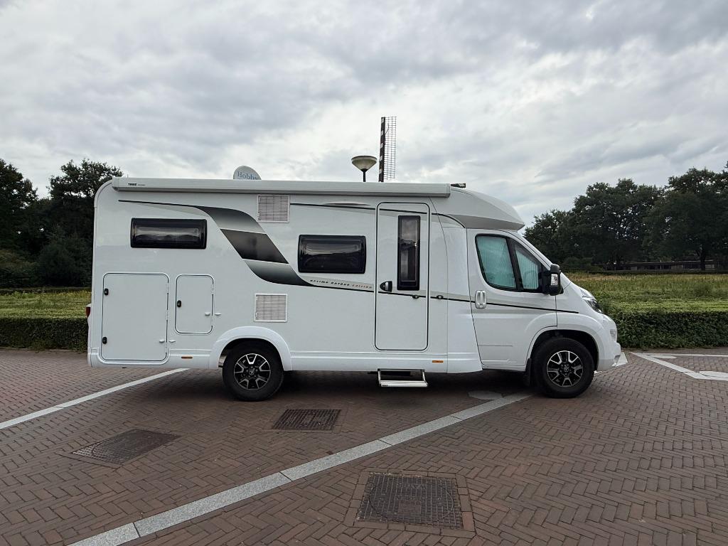 Hobby Optima Ontour Edition-Enkele bedden-1e Eig.-2023 Zgan!, Caravans en Kamperen, Campers, Hobby, Bedrijf, Diesel, Half-integraal