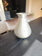 Oud zilverkleurige Vaas, Huis en Inrichting, Woonaccessoires | Vazen, Ophalen, Overige materialen, Overige kleuren, Zo goed als nieuw