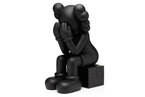 Nieuw Kaws Passing Through Open Edition 2018 Black, Antiek en Kunst, Kunst | Designobjecten, Ophalen of Verzenden