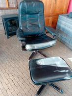 Zwart lederen draaistoel met voetenbankje, Huis en Inrichting, Stoelen, Ophalen, Gebruikt, Zwart, Eén