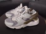 Nike sportschoen Huarache maat 41 (valt klein!), Gebruikt, Ophalen of Verzenden, Overige sporten, Hardloopschoenen