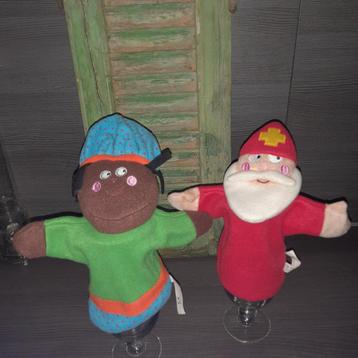Sinterklaas en Zwarte Piet Hema handpoppen beschikbaar voor biedingen