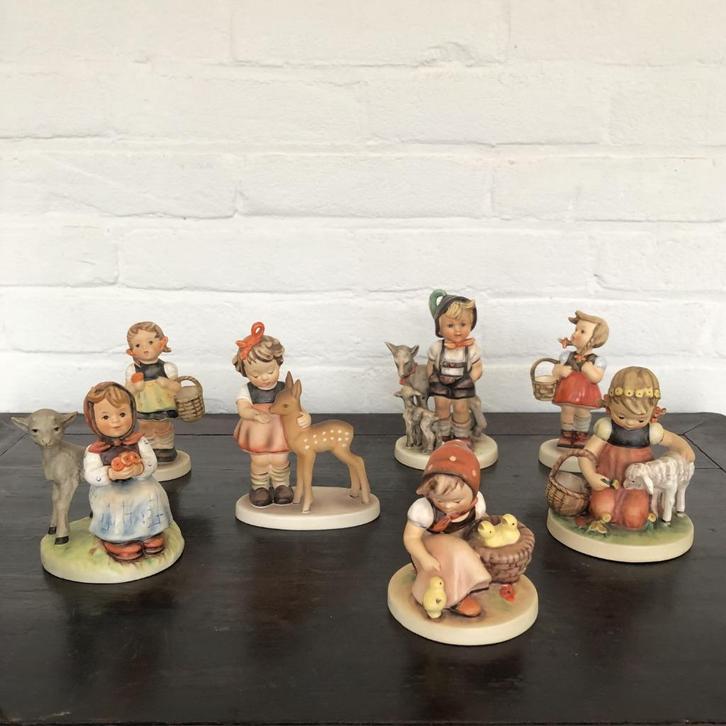 8 lieve hummel beeldjes, in uitstekende staat, ook los, Verzamelen, Beelden en Beeldjes, Zo goed als nieuw, Hummel, Ophalen of Verzenden