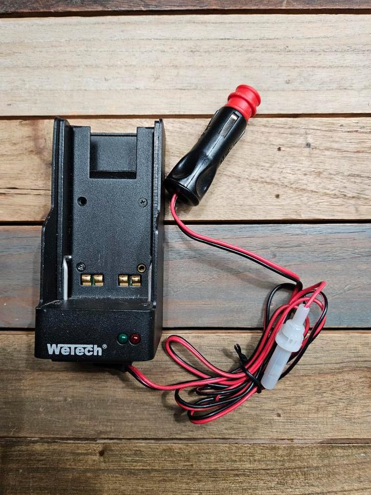 WeTech Autolader voor Portofoons - 12/24V, Telecommunicatie, Autoladers, Nieuw, Ophalen of Verzenden