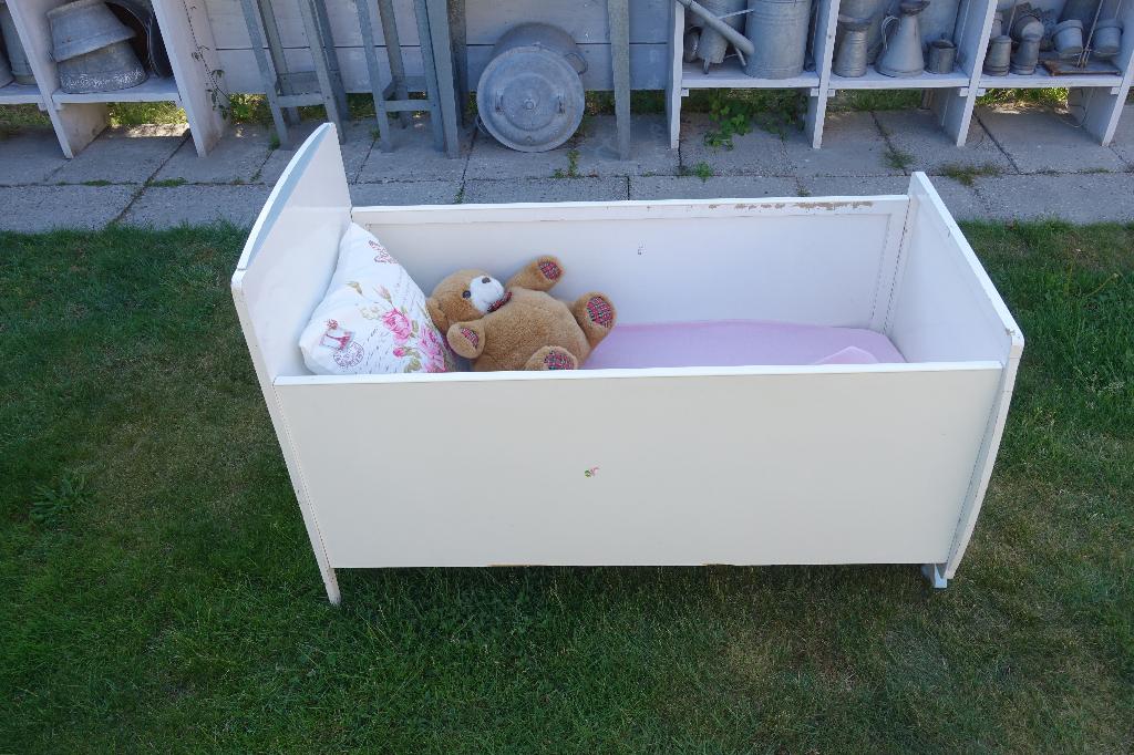 Nostalgisch en brocante kinderledikant – kinderbed, Ophalen of Verzenden