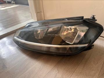 Golf 7 7.5 koplamp links beschikbaar voor biedingen
