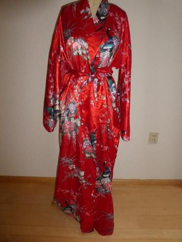 VINTAGE kimono Japans 1 maat maxi rood pauw bloesem satijn  beschikbaar voor biedingen